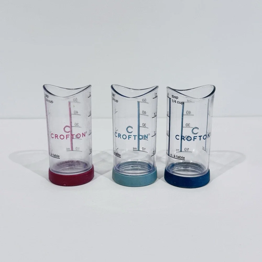 Lot Of 3 Crofton Liquid Measuring Cups Plastic W Rubber Bottoms‎
